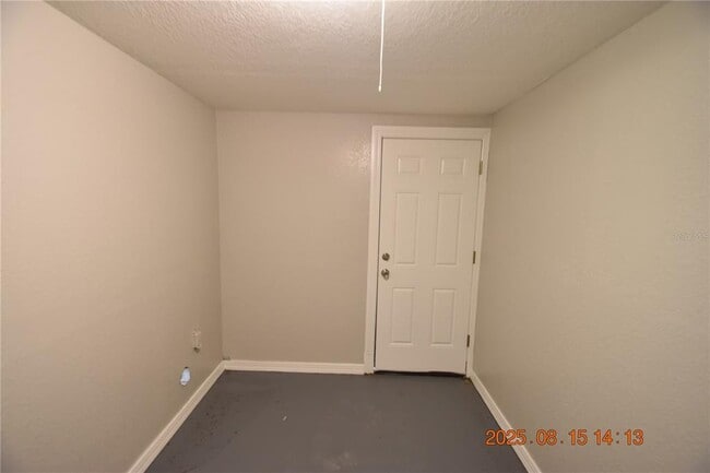 Building Photo - 3008 E 27th Ave