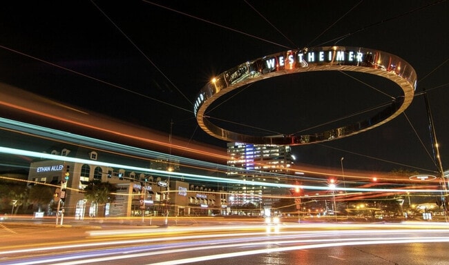 Building Photo - 5351 W Alabama St