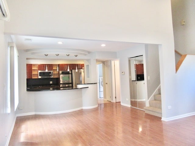 Building Photo - 43 Buckingham Ln
