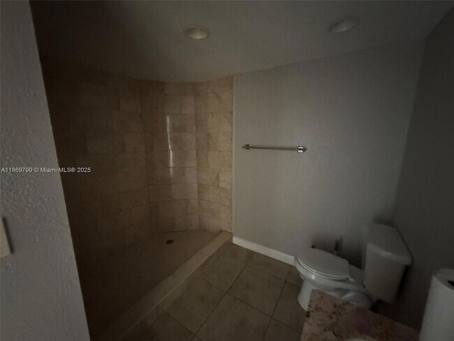 Building Photo - 3301 Spanish Moss Terrace