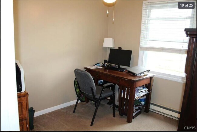 Building Photo - 8225 Lucchesi Dr