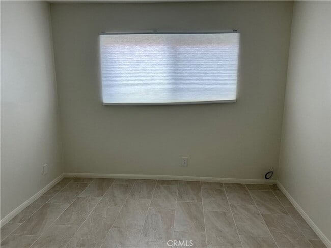 Building Photo - 74443 Driftwood Dr