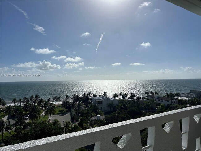 Building Photo - 2840 N Ocean Blvd
