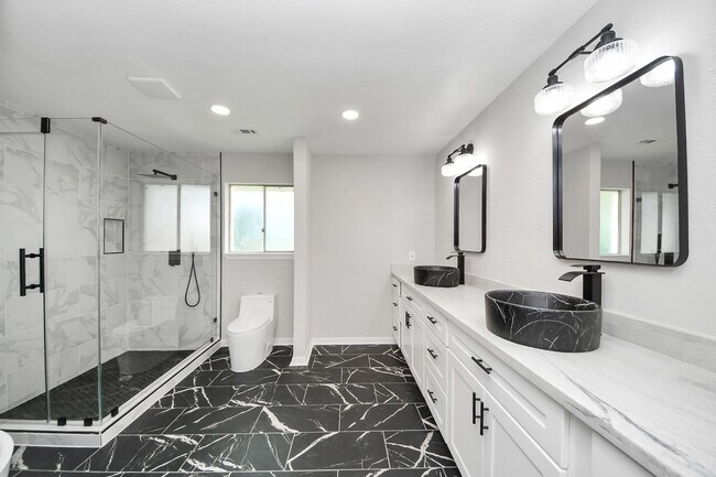 Building Photo - 18330 Cape Bahamas Ln