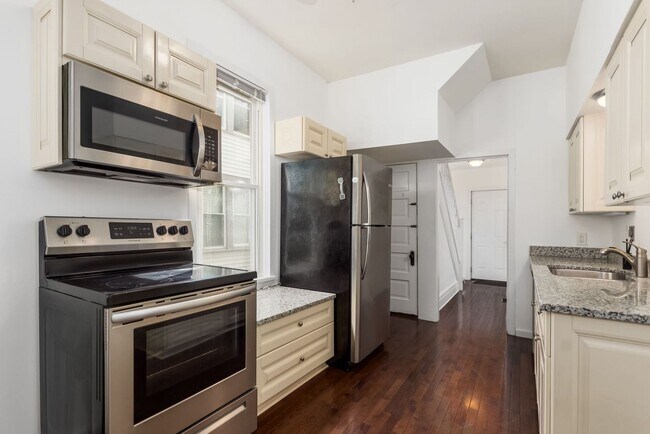 Building Photo - Perfect home in the heart of a great commu...