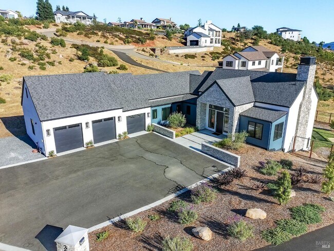 Building Photo - 3842 Horizon View Way