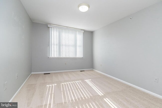 Building Photo - 940 Bentley Ct