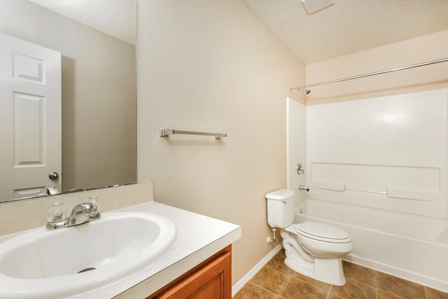 Building Photo - 3214 St Croix Ln