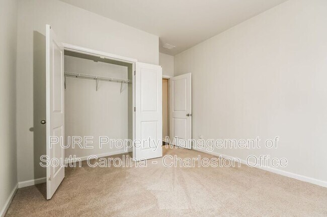 Building Photo - 507 Kilarney Rd