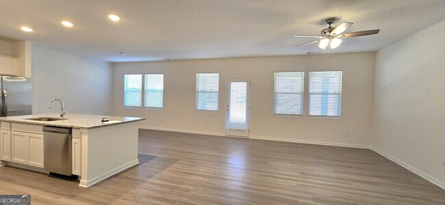 Building Photo - 34 Russet Wy