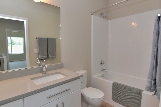 Building Photo - 3 Crosby Park Dr