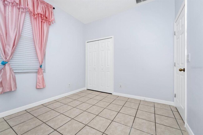 Building Photo - 9821 Bennington Chase Dr