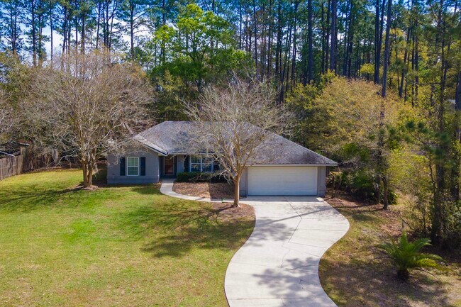Building Photo - 4040 Red Pine Ln