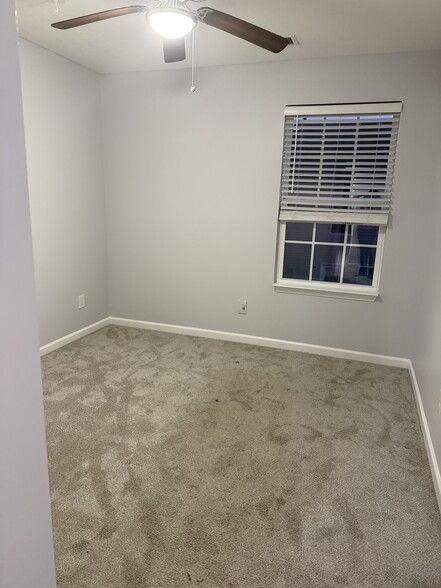 Building Photo - 3034 Rg Buchanan Dr