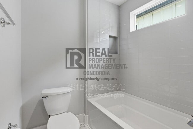 Building Photo - 1607 10th Ave N