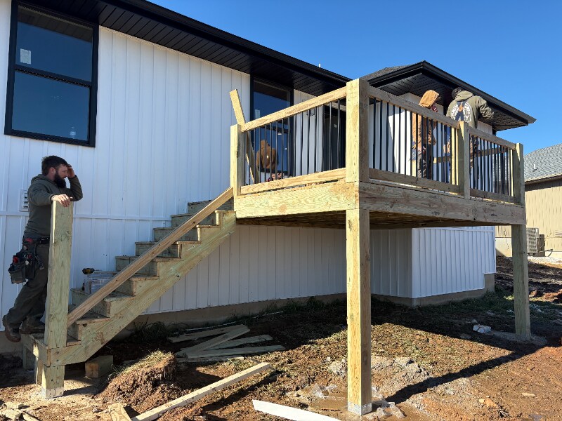 Building Photo - 896 S Silverwood Ln