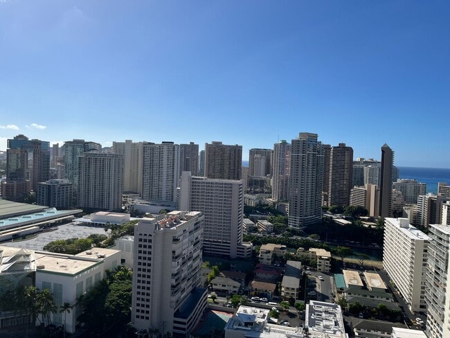 Building Photo - Kapiolani Residence Condo - 2 bedrooms, 2 ...