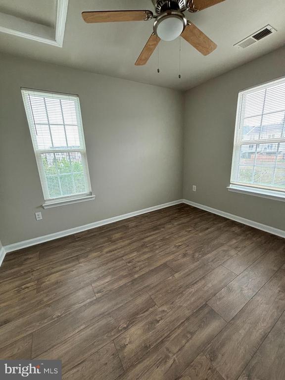 Building Photo - 115 Chamomile Ct