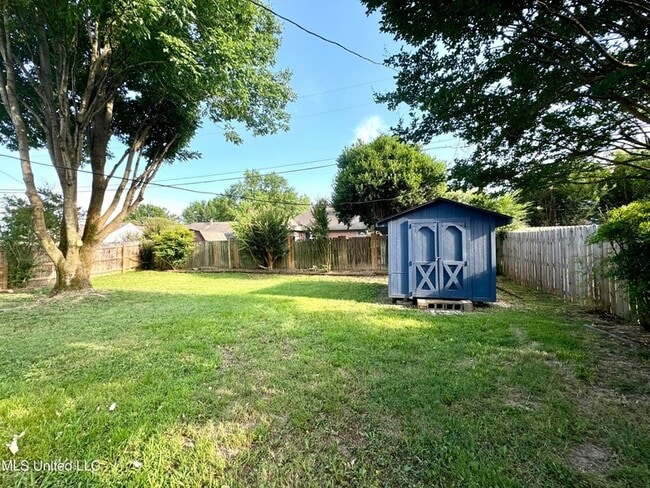 Building Photo - 10233 Curtis Dr