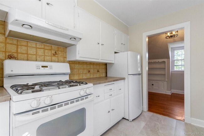 Building Photo - 47 Brookfield Pl