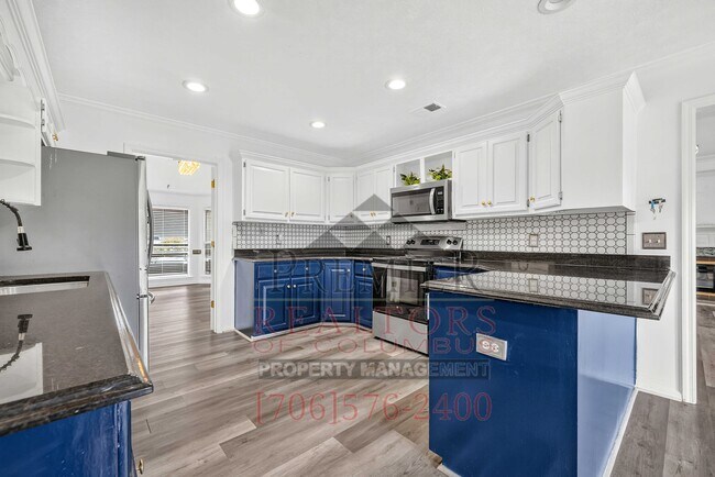 Building Photo - 5924 Big Oak Dr
