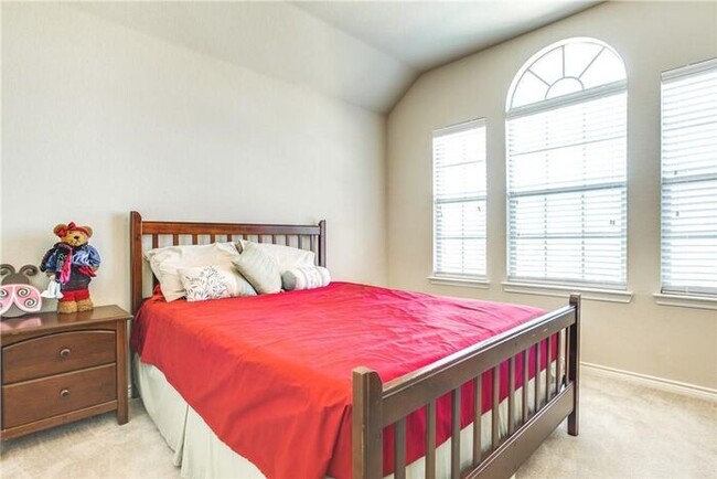 Building Photo - Frisco home ready for move in