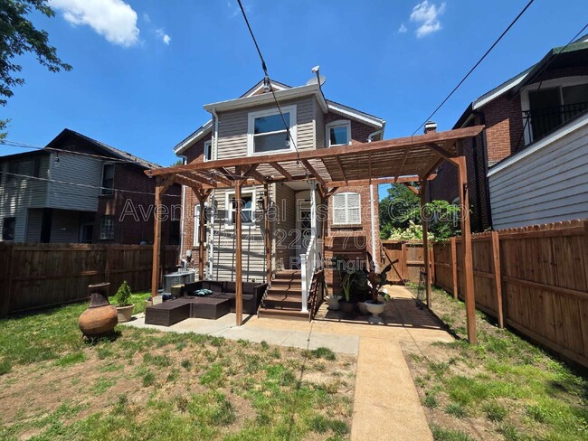 Building Photo - 4114 Alma Ave