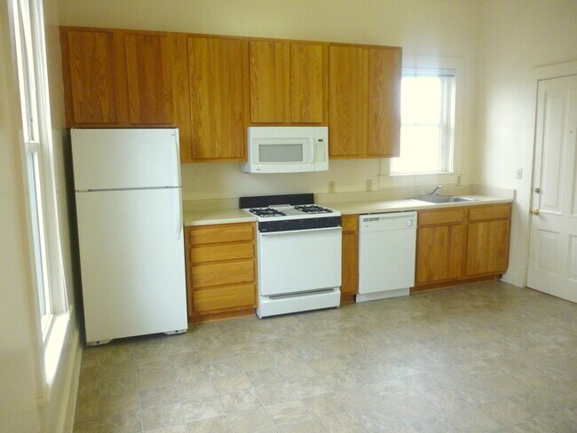 Building Photo - 1107 Wertland St