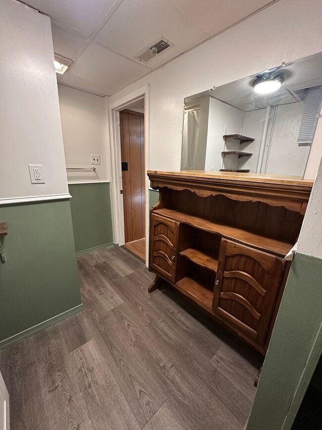 Building Photo - Spacious brick house in Lynchburg!