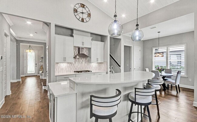 Building Photo - 104 Marquesa Cir