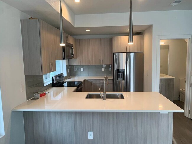 Building Photo - Beautiful Sloans lake Two Bed / Two and a half bath condo for rent