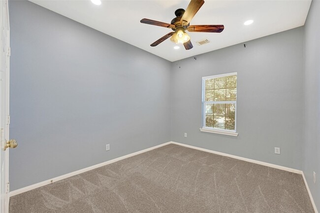 Building Photo - 18819 Forest Deer Rd