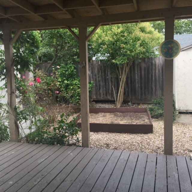 Building Photo - 3 Bedrooms, 2 Bathrooms- Plus 1bd 1ba Stud...