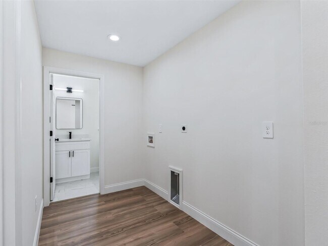 Building Photo - 5386 NW 54th Pl