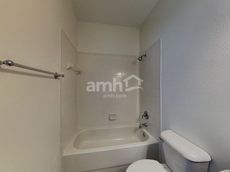 Building Photo - 6226 Bridgevista Dr