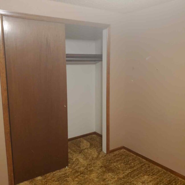 Building Photo - 1319 Glen Haven Dr