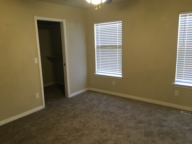 Master Bedroom - 1230 Knoll Ridge Rd