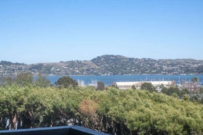 Building Photo - Charming, Furnished 1-bedroom Condo in Sau...