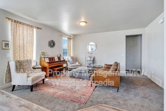Building Photo - Mcd-1460 E Lowe Peak Dr