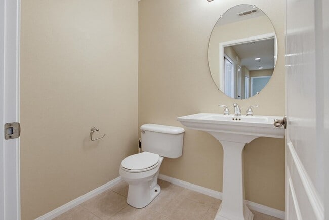 Building Photo - Carlsbad Condo West of 5 Freeway with Lagoon Access - Available Now!
