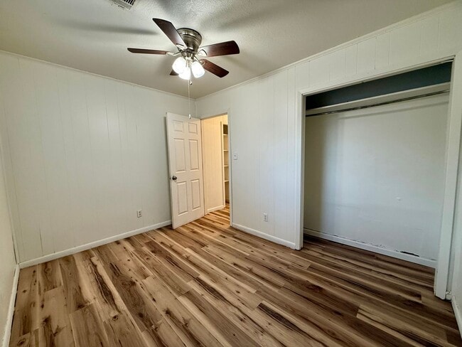 Building Photo - 3705 Griffin St