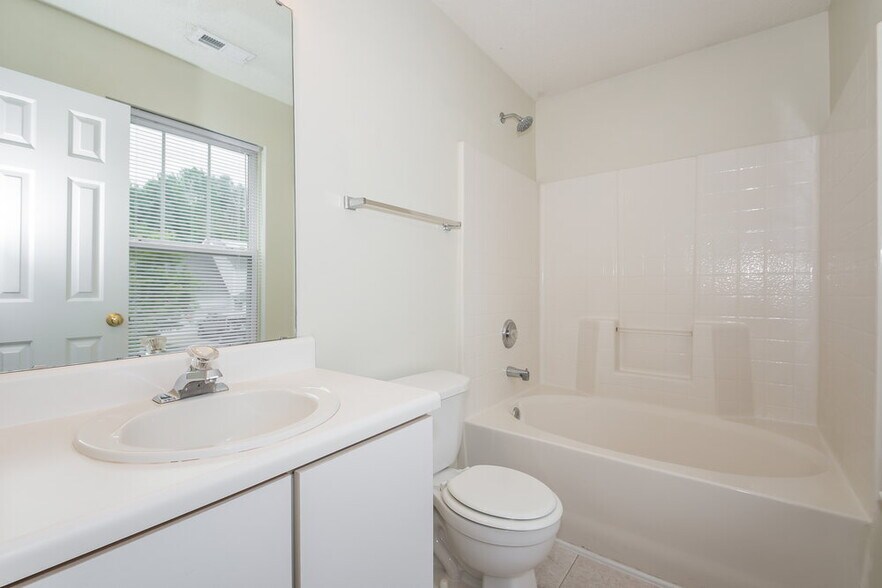 Building Photo - 3800 Hopper St