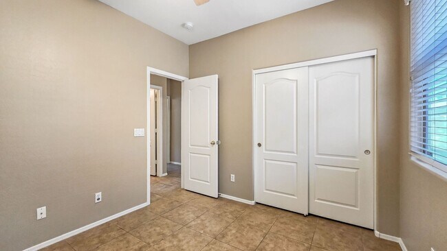 Building Photo - 12523 W Estero Ln