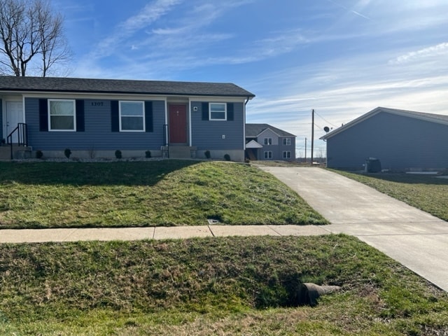 Primary Photo - 1307 Farmingdale Dr