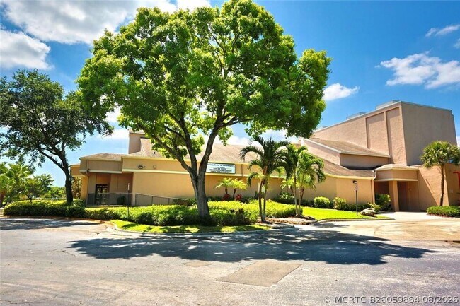 Building Photo - 3559 Cocoplum Cir