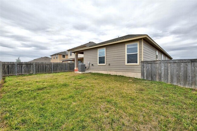 Building Photo - 261 New Bridge Dr