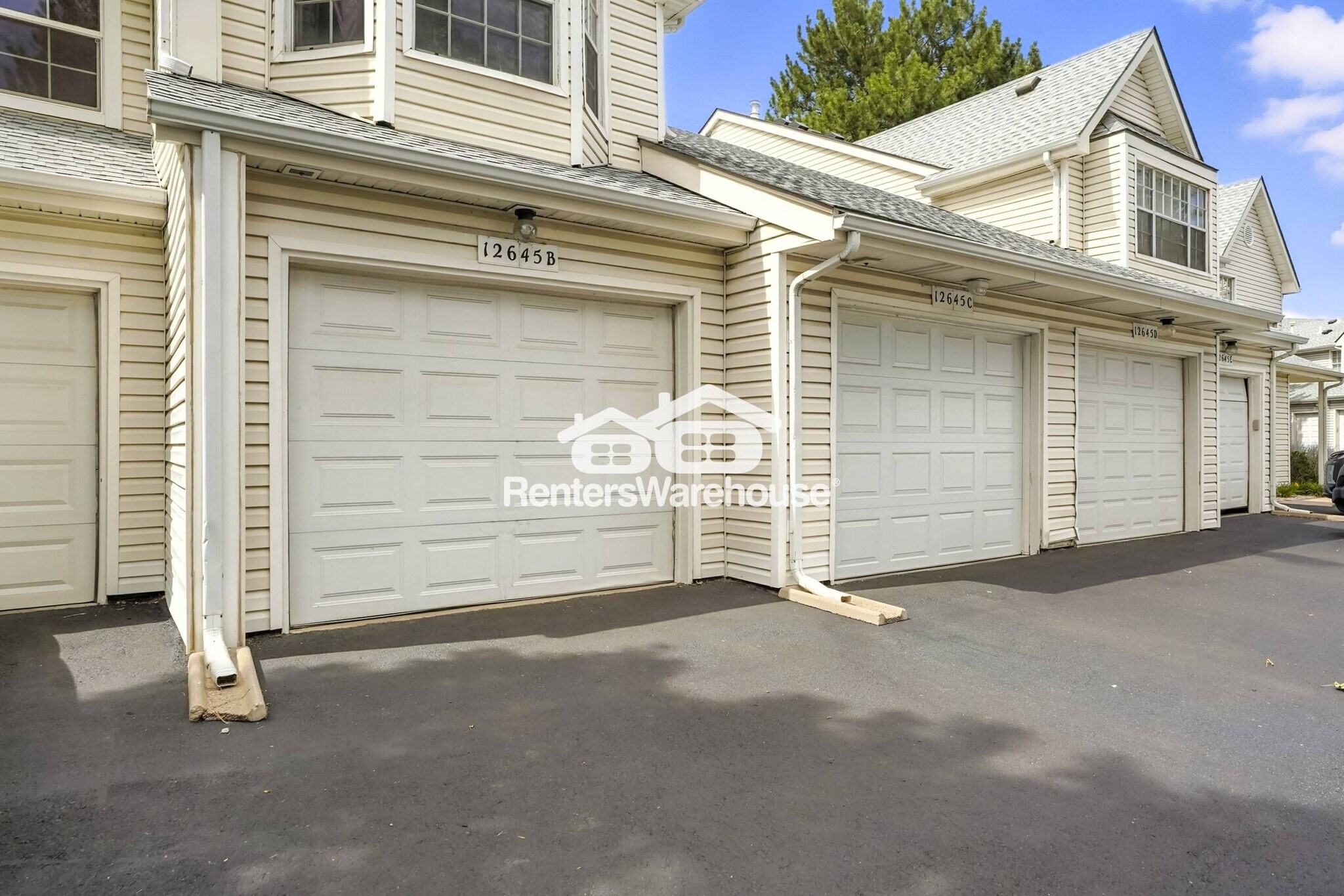 Building Photo - 12645 E Pacific Cir