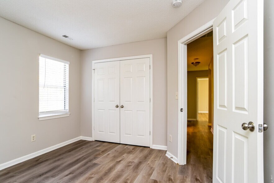 Building Photo - 12824 Diamond Dr