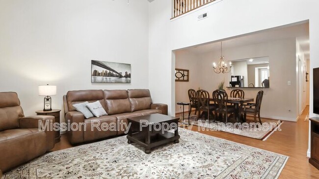 Building Photo - 5303 Creek Heights Dr