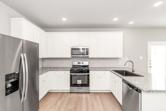 Building Photo - 27022 Bahia Grove Dr